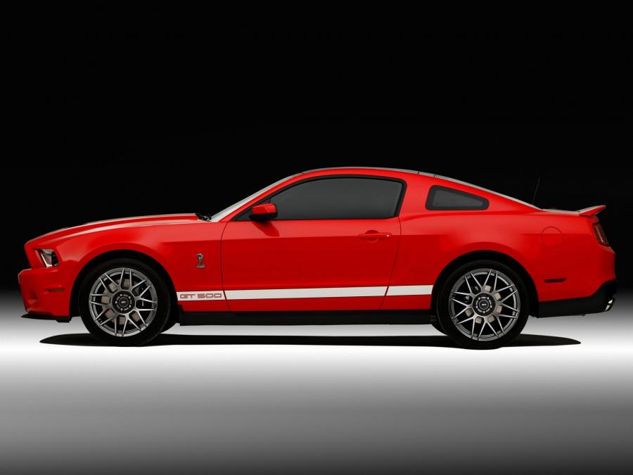  Shelby GT500 SVT 2010 года  (фото 6 из 7)